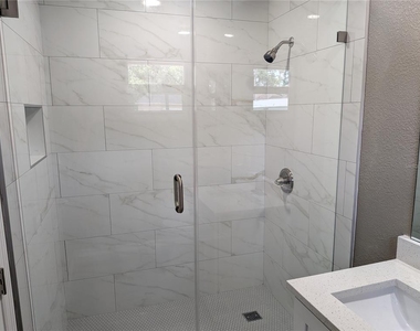 14232 Chisholm Lane - Photo Thumbnail 12