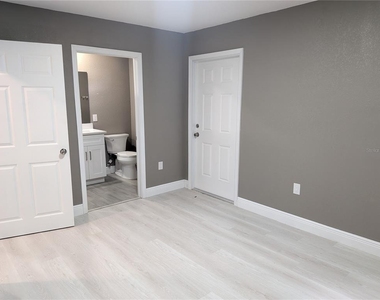 14232 Chisholm Lane - Photo Thumbnail 7
