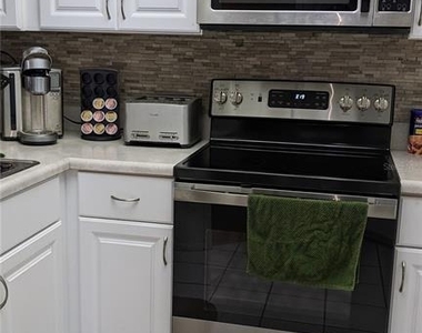46 Emerald Bay Drive - Photo Thumbnail 10