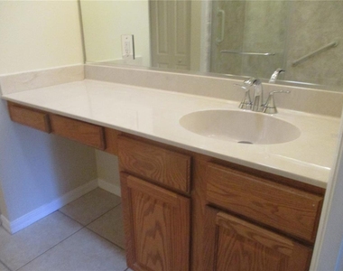 1256 Corinth Greens Drive - Photo Thumbnail 12