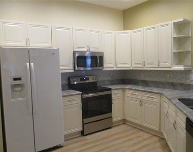 1256 Corinth Greens Drive - Photo Thumbnail 7