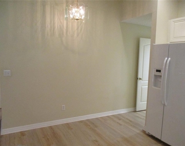 1256 Corinth Greens Drive - Photo Thumbnail 9