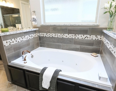 13342 Stoneleigh Terrace Drive - Photo Thumbnail 24