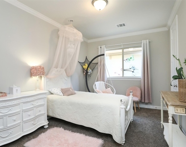 13342 Stoneleigh Terrace Drive - Photo Thumbnail 25