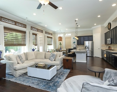 13342 Stoneleigh Terrace Drive - Photo Thumbnail 9