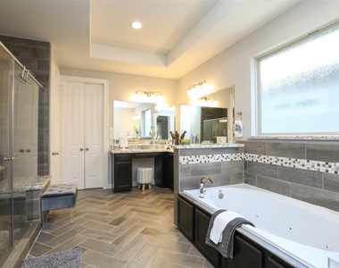 13342 Stoneleigh Terrace Drive - Photo Thumbnail 22