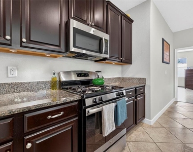 1012 Oliveto Verdi Court - Photo Thumbnail 5