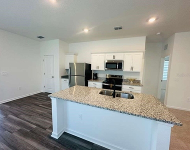 10473 Curving Creek Loop - Photo Thumbnail 5