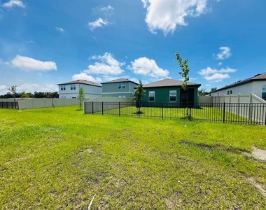 10473 Curving Creek Loop - Photo Thumbnail 21