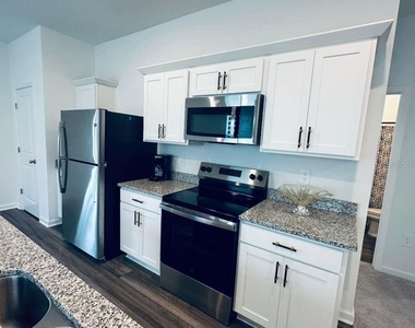 10473 Curving Creek Loop - Photo Thumbnail 25