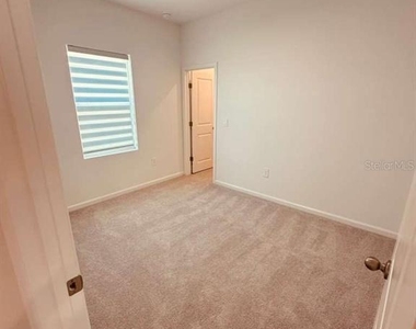 10473 Curving Creek Loop - Photo Thumbnail 16