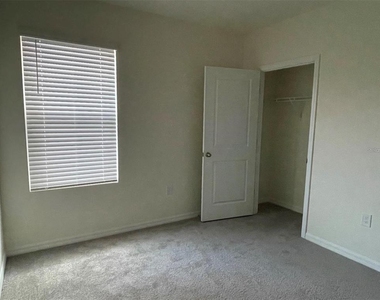 5526 Oxford Gray Road - Photo Thumbnail 8