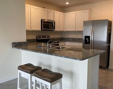 5526 Oxford Gray Road - Photo Thumbnail 3