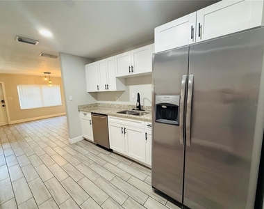 4203 E Yukon Street - Photo Thumbnail 4