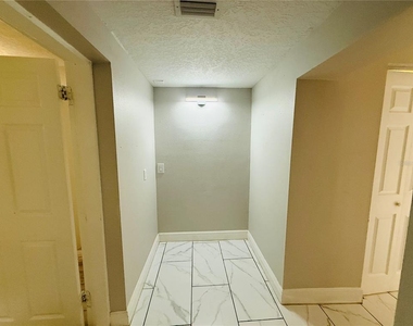 4203 E Yukon Street - Photo Thumbnail 17