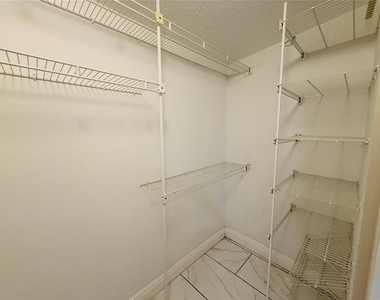 4203 E Yukon Street - Photo Thumbnail 20