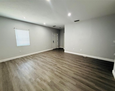 4203 E Yukon Street - Photo Thumbnail 10