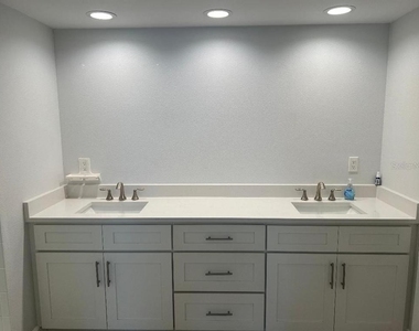 960 Starkey Road - Photo Thumbnail 15