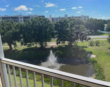 960 Starkey Road - Photo Thumbnail 12