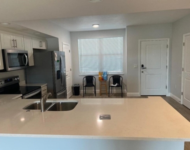 960 Starkey Road - Photo Thumbnail 6