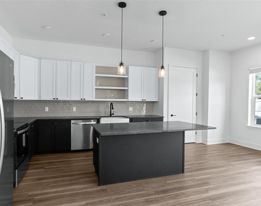 3812 Fern Hollow Place - Photo Thumbnail 3