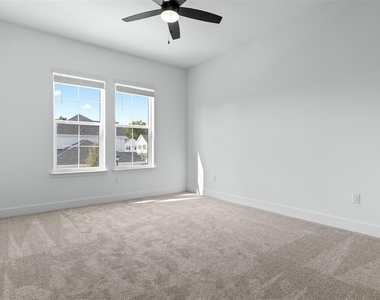 3812 Fern Hollow Place - Photo Thumbnail 16