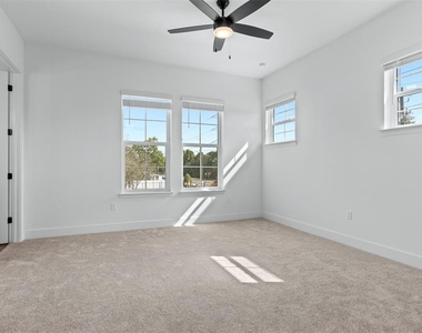 3812 Fern Hollow Place - Photo Thumbnail 19