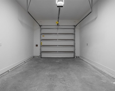 3812 Fern Hollow Place - Photo Thumbnail 30