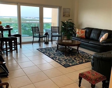 880 Mandalay Avenue - Photo Thumbnail 1