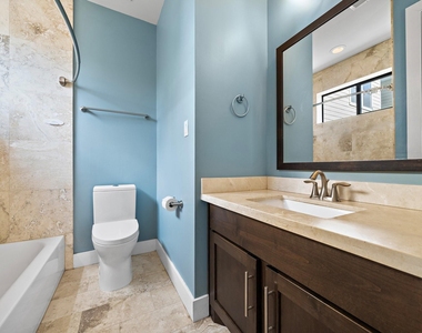 714 E 20th St - Photo Thumbnail 5