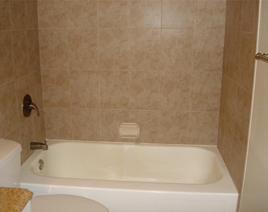 5248 Beach Drive Se - Photo Thumbnail 15