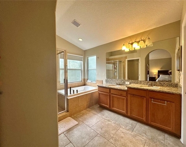 12014 Deacons Croft Lane - Photo Thumbnail 13