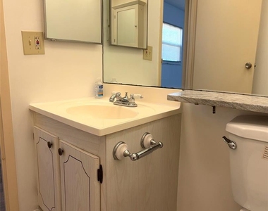 201 Bedford Street - Photo Thumbnail 14