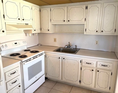 201 Bedford Street - Photo Thumbnail 11