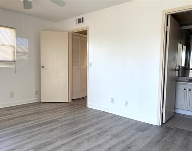 201 Bedford Street - Photo Thumbnail 19