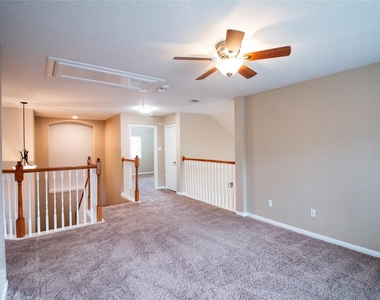 3318 Shadowcrest Court - Photo Thumbnail 10