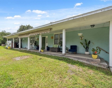 4527 Redcoat Drive - Photo Thumbnail 2