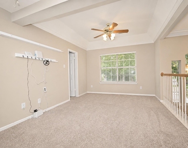 7207 Emerald Glen Drive - Photo Thumbnail 11