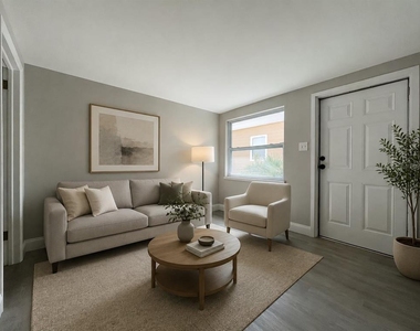 2704 E Columbus Drive - Photo Thumbnail 1