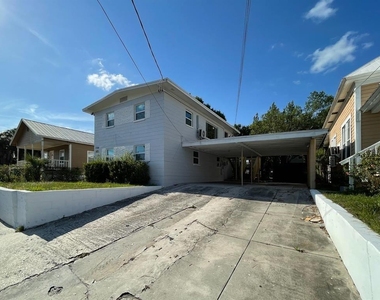 2704 E Columbus Drive - Photo Thumbnail 7