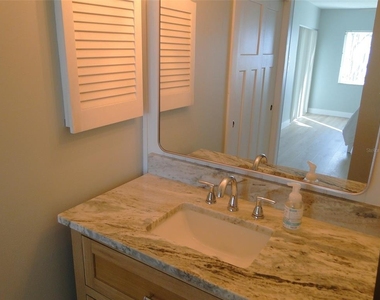 1814 Mariner Drive - Photo Thumbnail 14