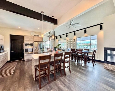 18200 Cypress Cove Lane - Photo Thumbnail 9