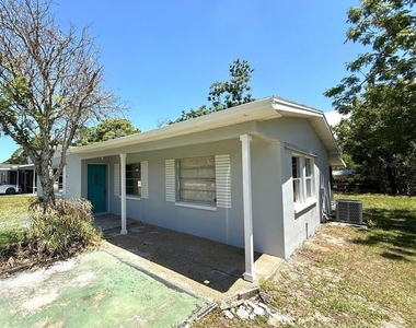 31 S Barbour Street - Photo Thumbnail 15