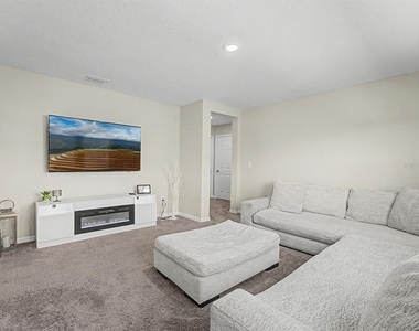 7587 Starflower Way - Photo Thumbnail 17