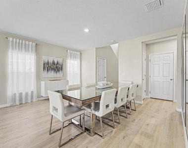 7587 Starflower Way - Photo Thumbnail 13