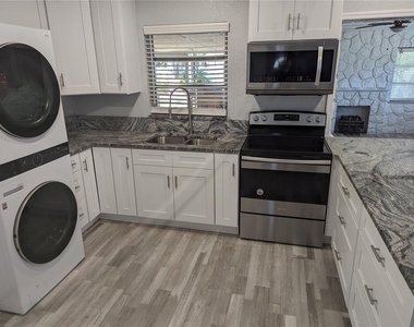 206 N Gunlock Avenue - Photo Thumbnail 13