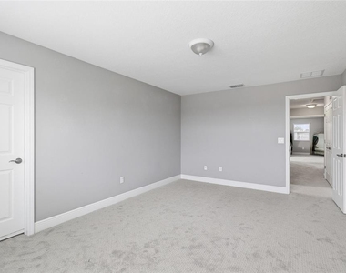 9844 Cabernet Avenue - Photo Thumbnail 38