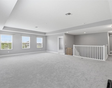 9844 Cabernet Avenue - Photo Thumbnail 16
