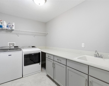 9844 Cabernet Avenue - Photo Thumbnail 27
