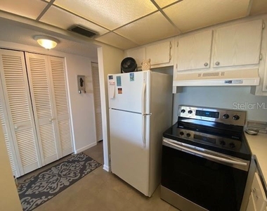 4575 Cove Cir - Photo Thumbnail 10